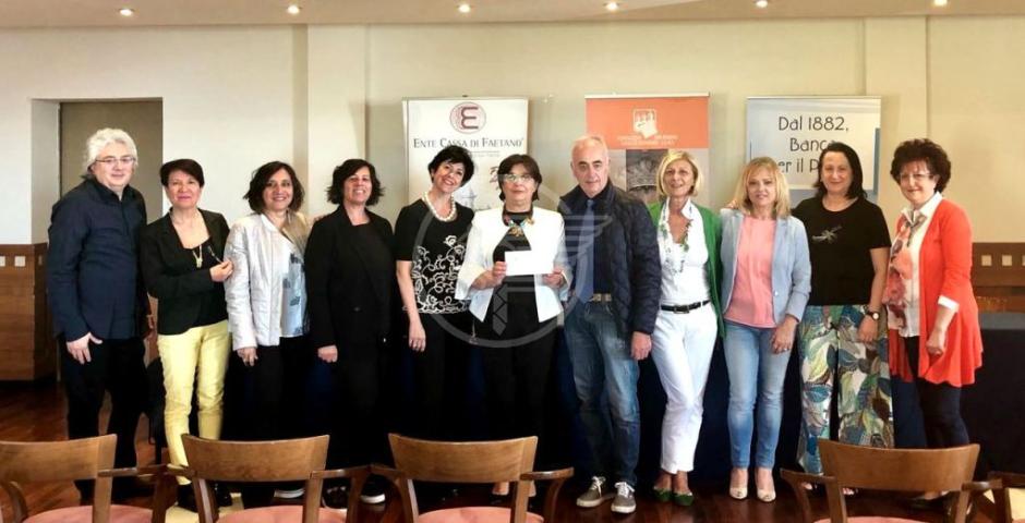 La Corale a sostegno dell'Associazione A.S.D.O.S. La Corale a sostegno dell'Associazione A.S.D.O.S.