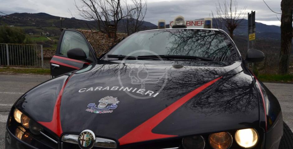 Folle fuga dal Titano, sperona l'auto della Polizia Civile Folle fuga dal Titano, sperona l'auto della Polizia Civile