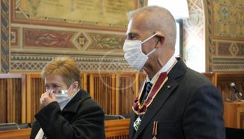 Onorificenza all'Ordine di S. Agata al commissario straordinario Arlotti Onorificenza all'Ordine di S. Agata al commissario straordinario Arlotti