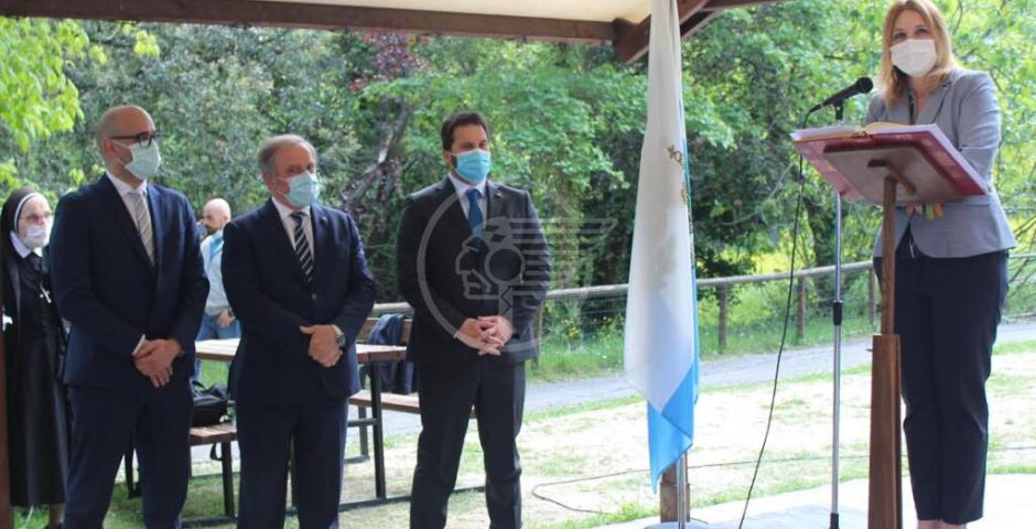 Il vescovo Turazzi in visita all'Ospedale di Stato Il vescovo Turazzi in visita all'Ospedale di Stato